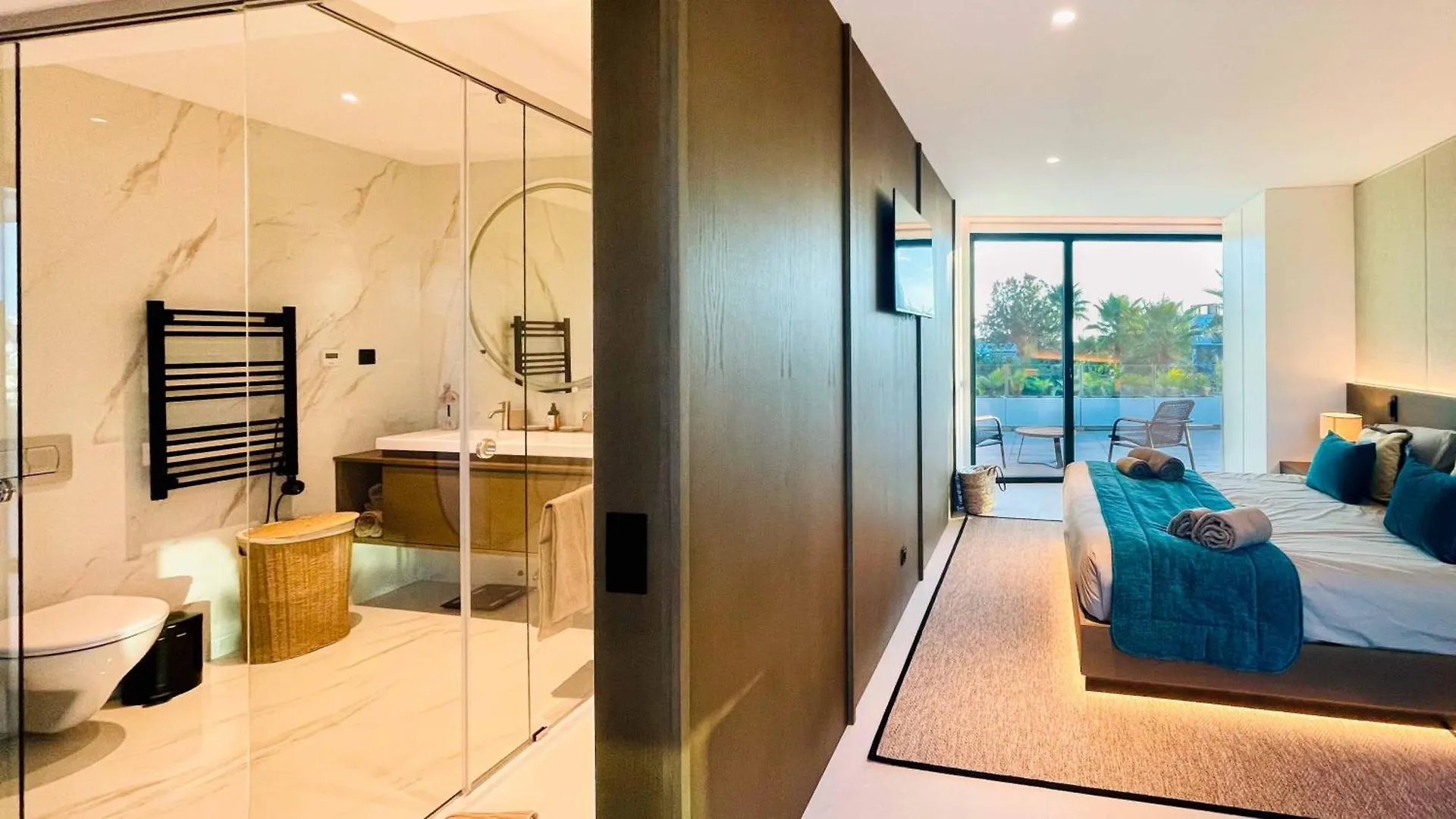 Villa Algarve Escape With Pool Gym & Rooftop Jacuzzi Guia  Portugal