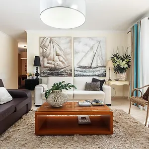Decor N' Cozy Place For Families And Friends Apartment