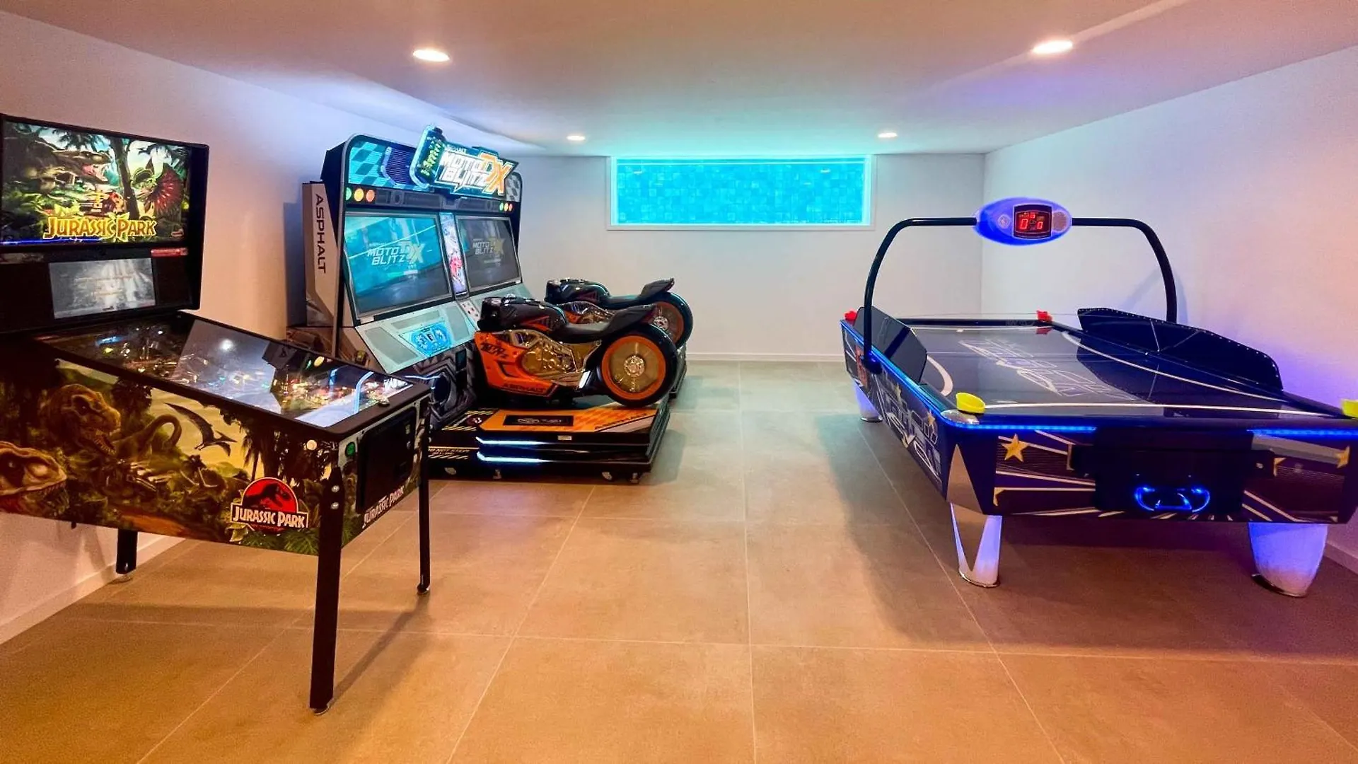 Algarve Escape With Pool Gym & Rooftop Jacuzzi Guia  Guia (Faro)